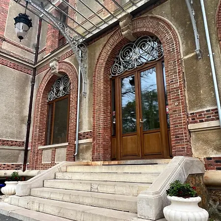 Au Chateau Homestay Chaumes-en-Brie